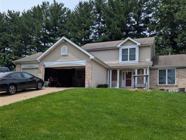 13600 Old Halls Ferry Road , Florissant, MO 63033
