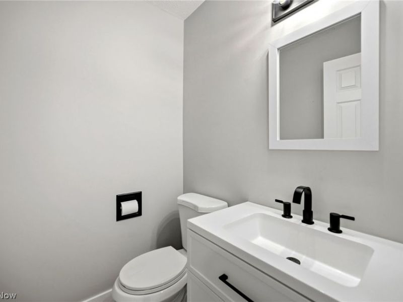 14367 Crown Point Parkway , Strongsville, OH 44136 Photo 15