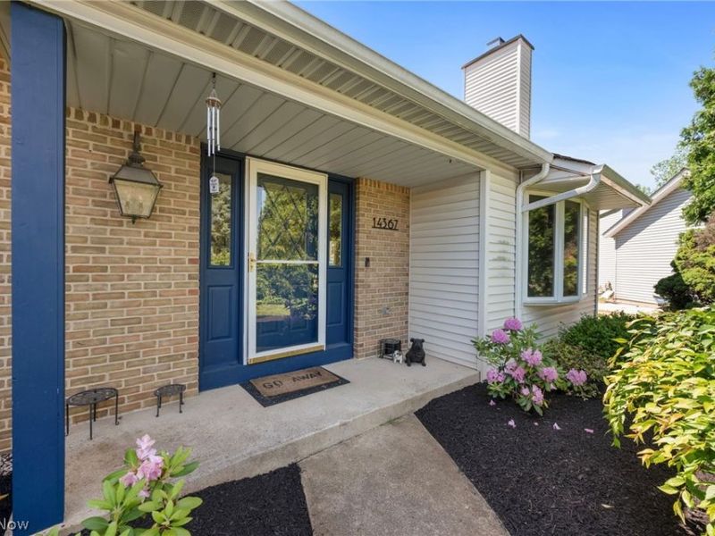 14367 Crown Point Parkway , Strongsville, OH 44136 Photo 2
