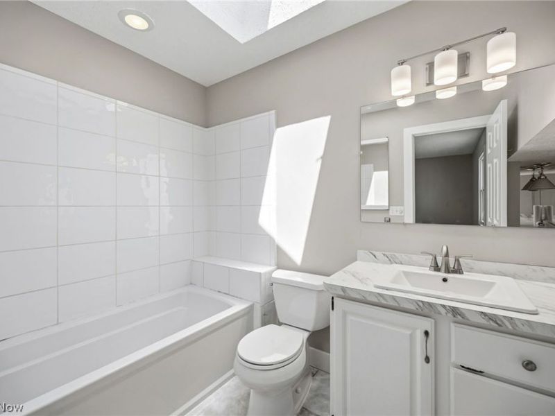 14367 Crown Point Parkway , Strongsville, OH 44136 Photo 25