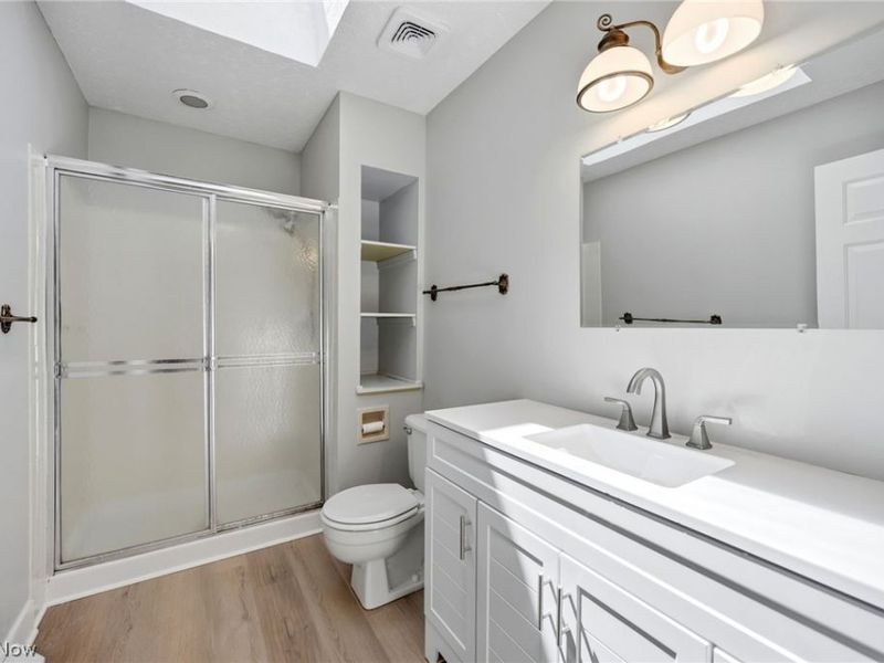 14367 Crown Point Parkway , Strongsville, OH 44136 Photo 29