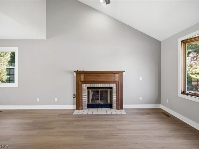 14367 Crown Point Parkway , Strongsville, OH 44136 Photo 7