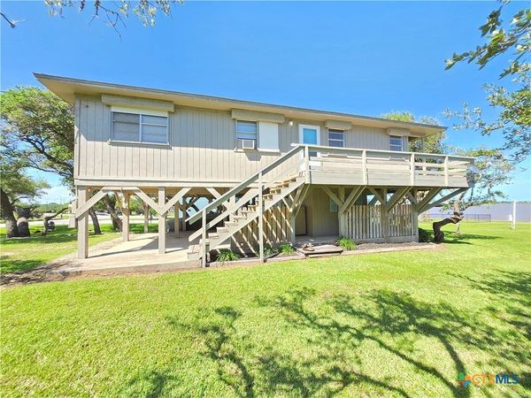 2182 W Bayshore Drive , Palacios, TX 77465