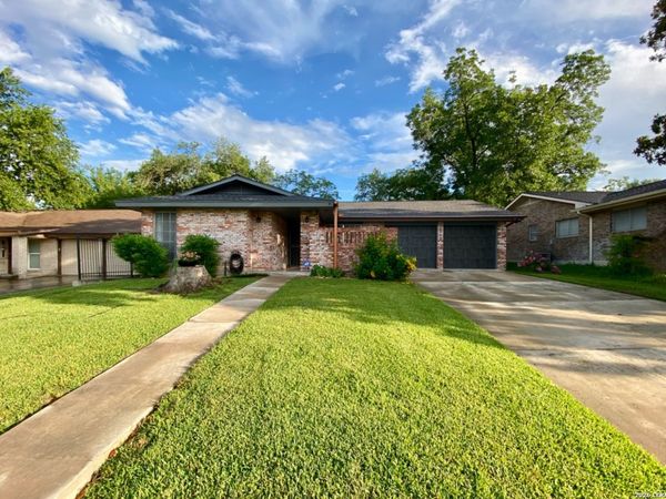 3514 Clearfield Dr, San Antonio, TX 78230