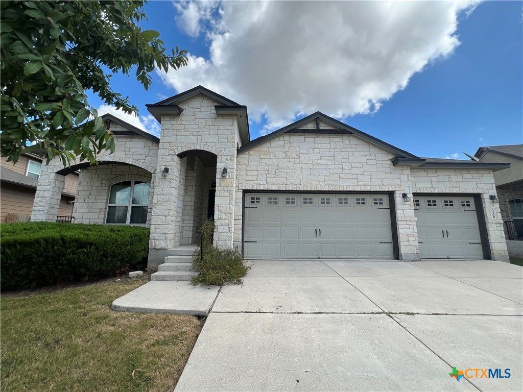 338 Oak Creek Way, New Braunfels, TX 78130 Main Photo