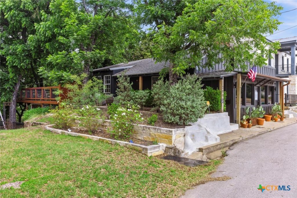 200 N Pearl Street, Belton, TX 76513 Main Photo
