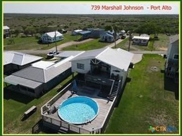 739 Marshall Johnson Avenue , Port Lavaca, TX 77979