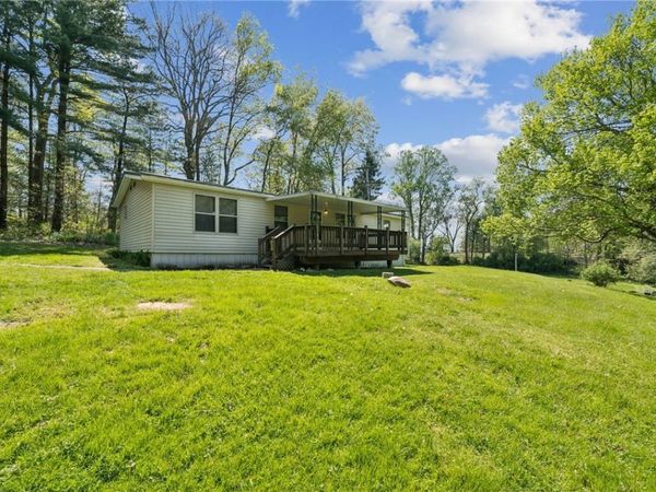 154 Thompson Rd , Torrance, PA 15627