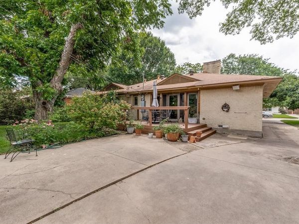 4620 Surf Drive , Dallas, TX 75214