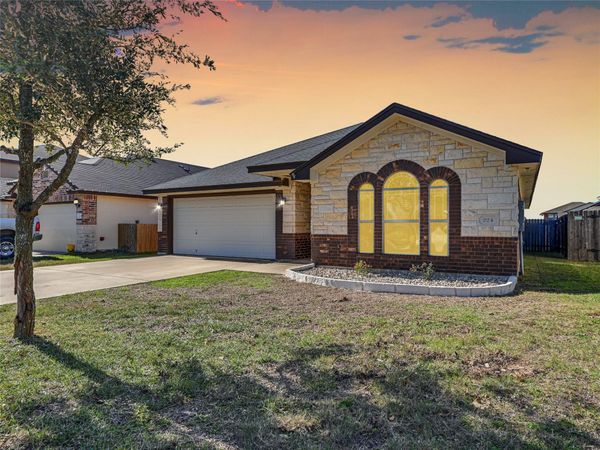 224 Geode LN , Jarrell, TX 76537