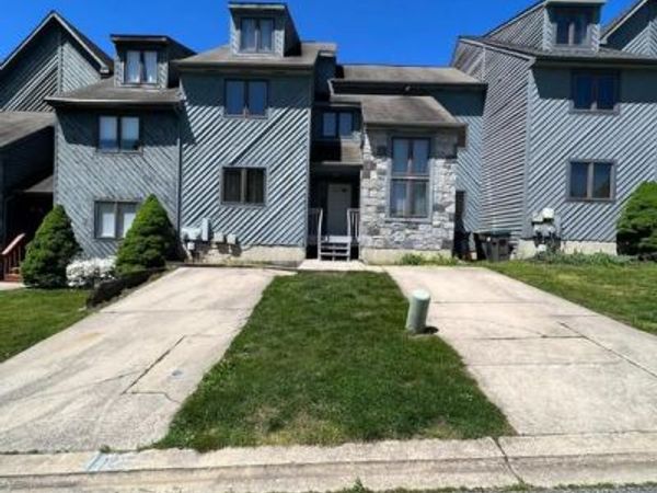 105 FOXFIRE DRIVE , NEWARK, DE 19711