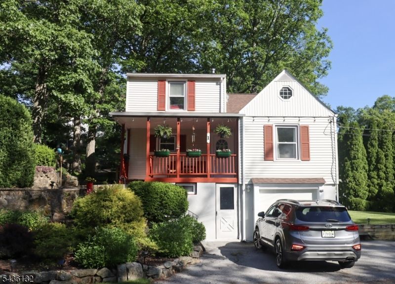 1 Dorel Rd, Hopatcong, NJ 07821 Main Photo