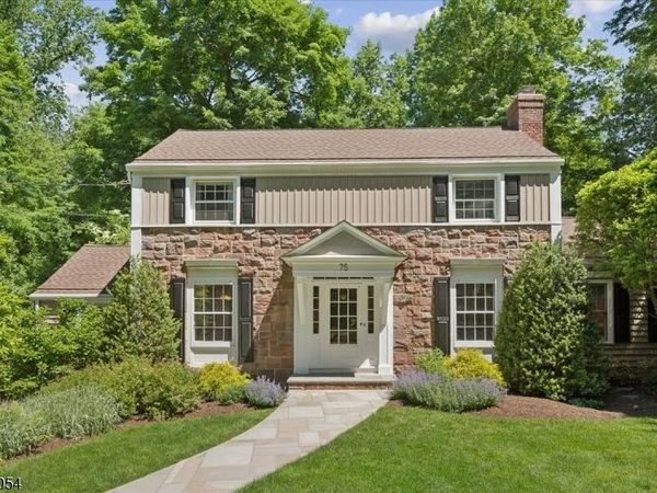 75 Club Dr, New Providence, NJ 07901