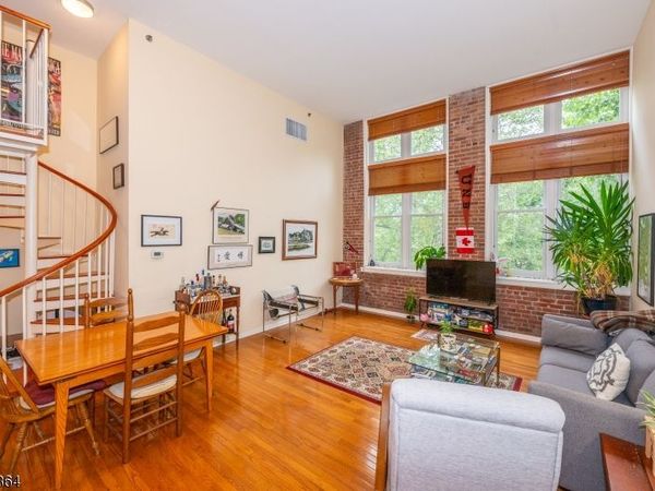 262 Main St, Unit 204, Little Falls, NJ 07424