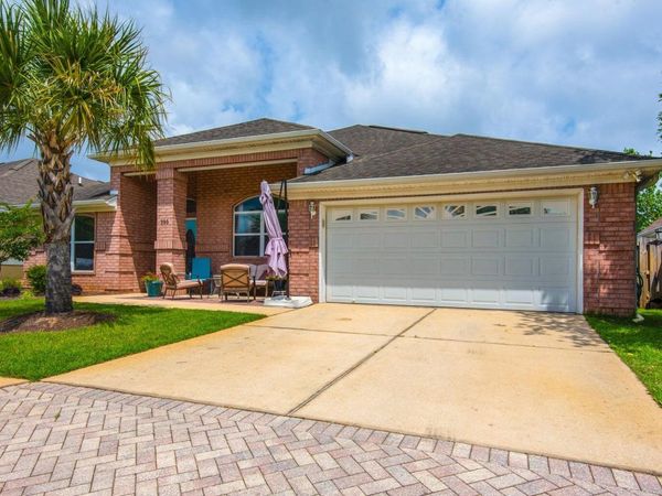 395 Camden Pass Lane, Fort Walton Beach, FL 32547