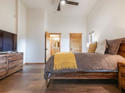 14856 Wolfgang Road, Truckee, CA 96161 Photo
