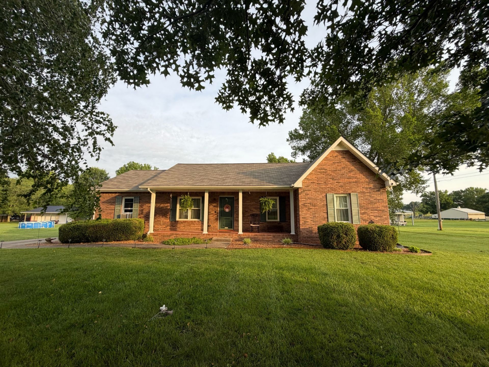 1120 Oak Plains Rd , Clarksville, TN 37043 Main Photo
