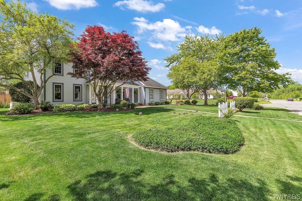 46 Burbank Drive, Orchard Park, NY 14127 Main Photo