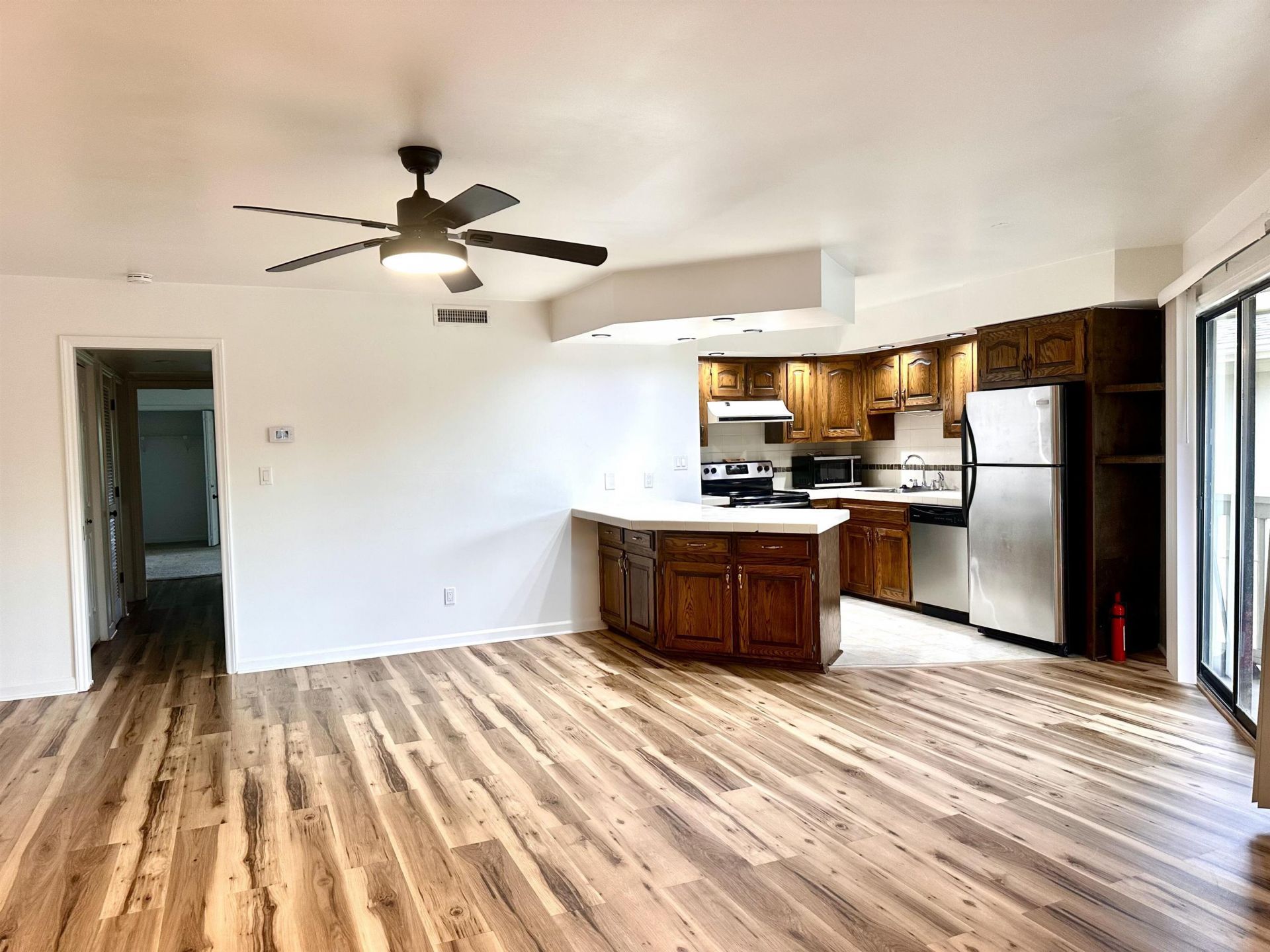 4210 Pinehurst Circle  Photo 4