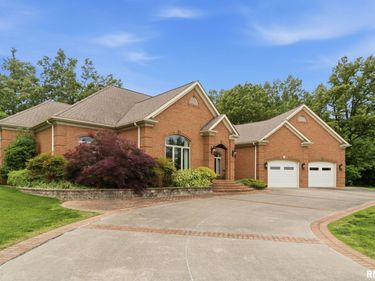 285 FAIRWAY Drive, Harrisburg, IL 62946