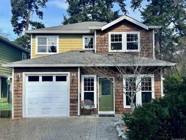 4530 Pipeline Rd, Unit #12, Saanich, BC V8Z 7Y6