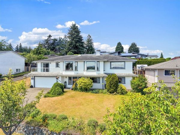 6538 Bella Vista Dr , Central Saanich, BC V8Z 6X1