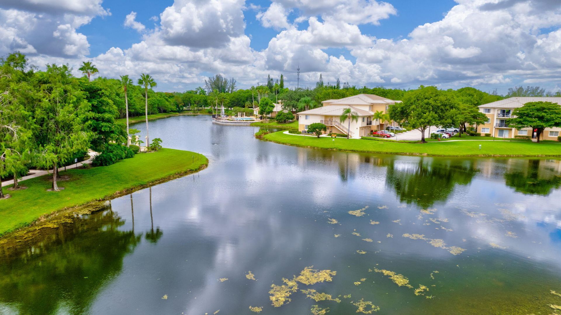 600 N Crestwood Ct Court N, Unit 609, Royal Palm Beach, FL 33411 Photo