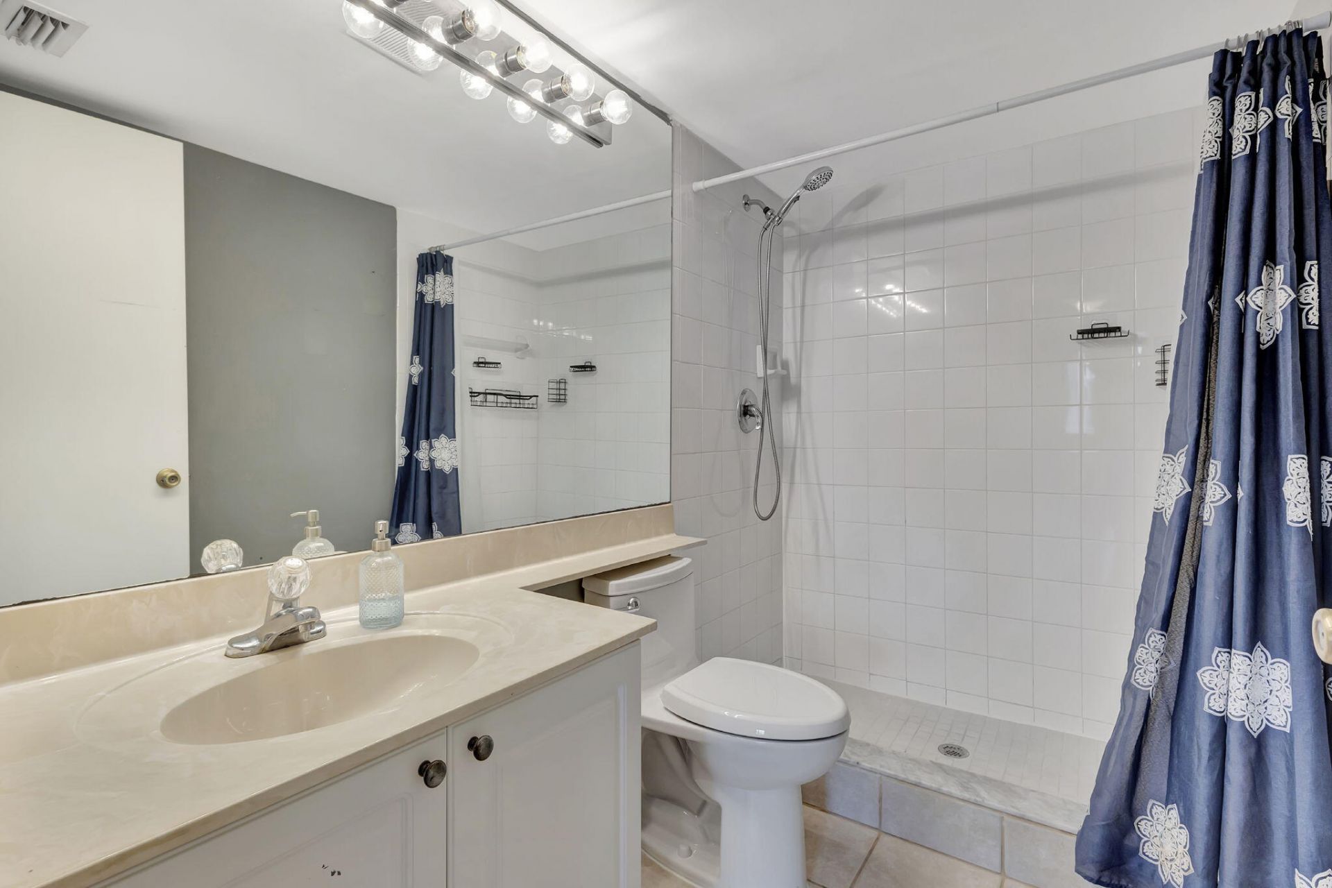 600 N Crestwood Ct Court N, Unit 609, Royal Palm Beach, FL 33411 Photo