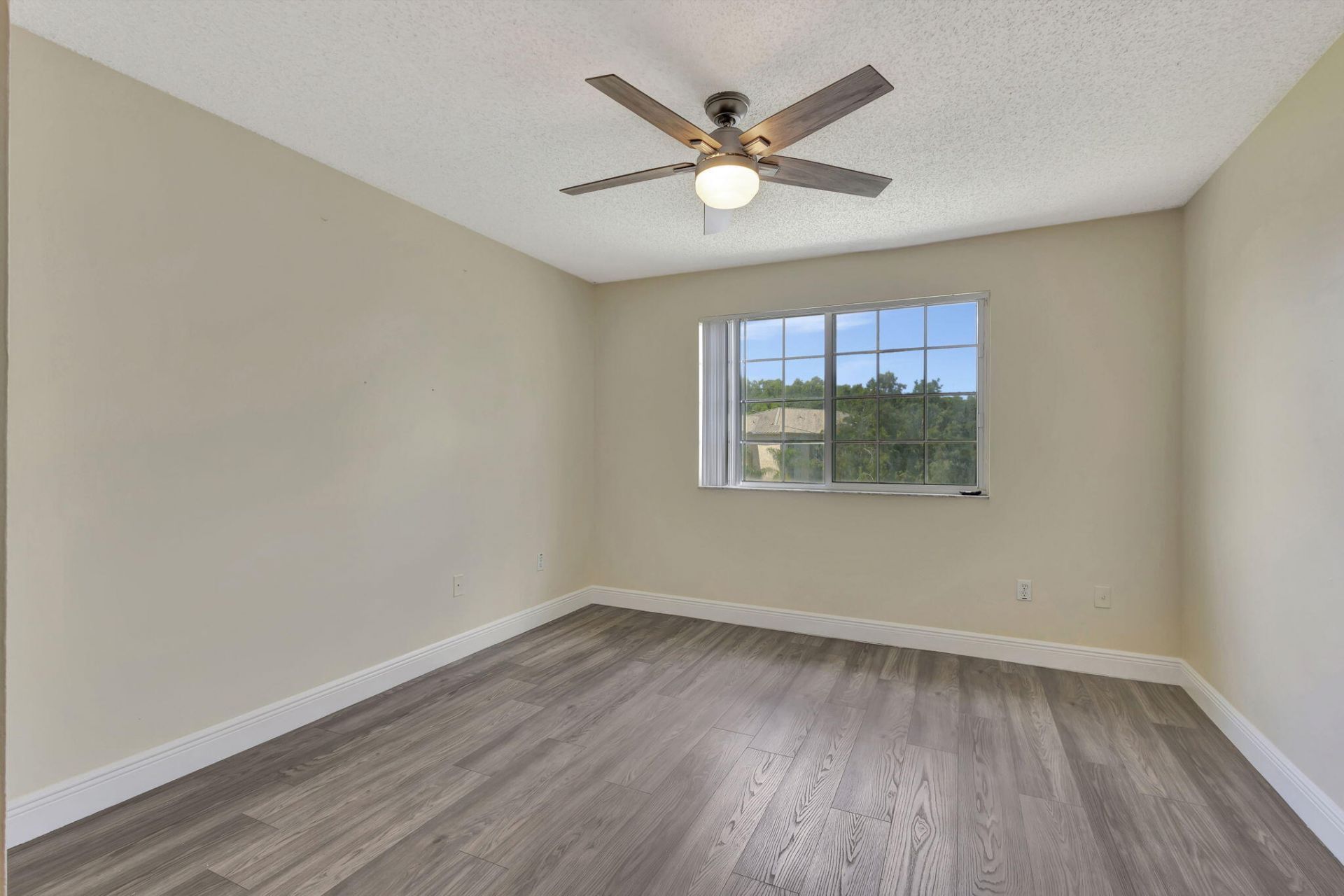600 N Crestwood Ct Court N, Unit 609, Royal Palm Beach, FL 33411 Photo