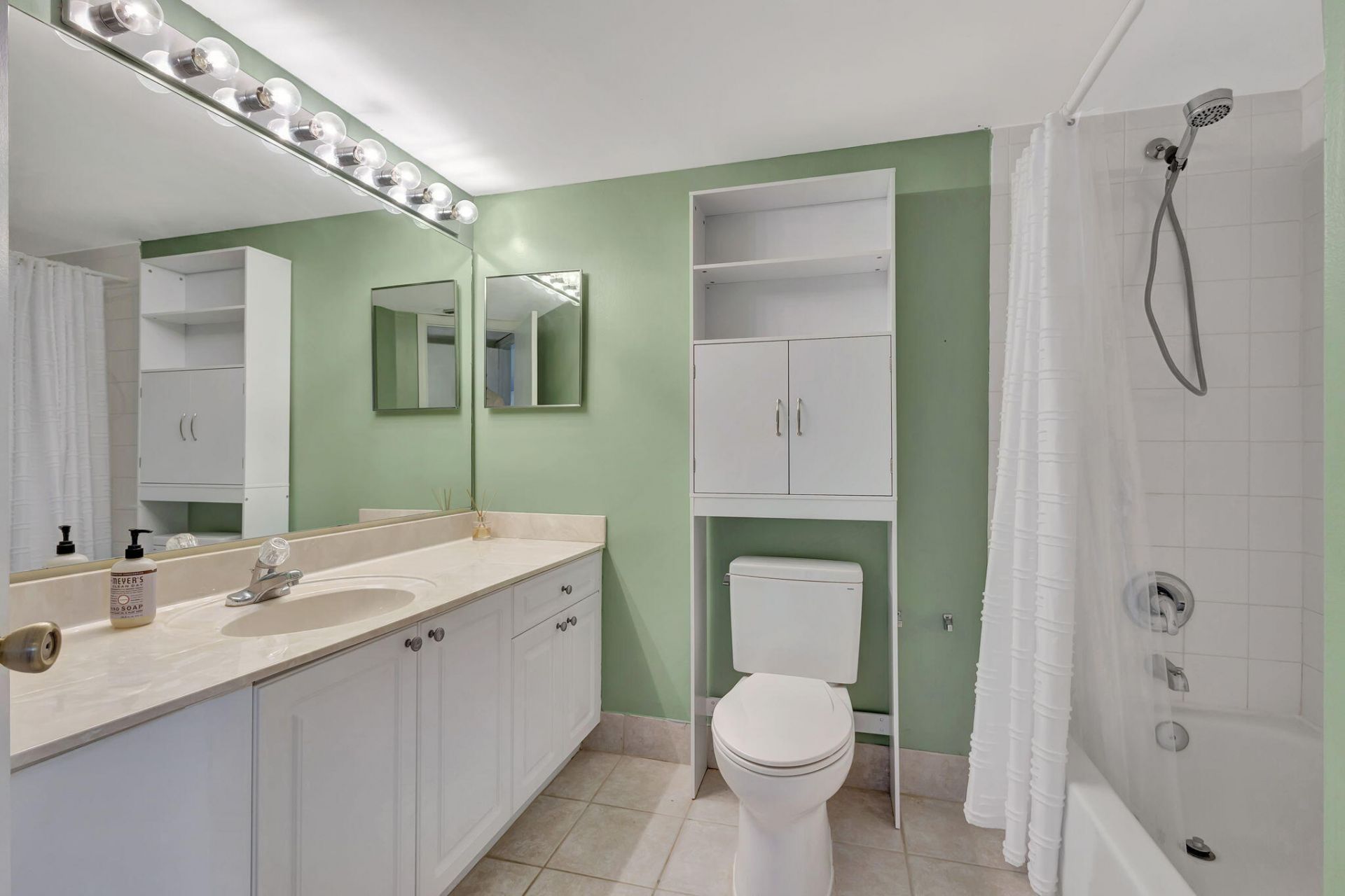 600 N Crestwood Ct Court N, Unit 609, Royal Palm Beach, FL 33411 Photo