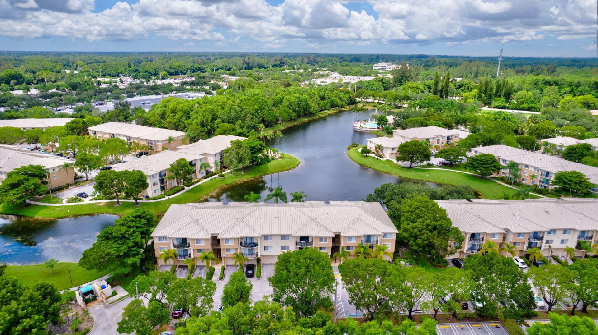 600 N Crestwood Ct Court N, Unit 609, Royal Palm Beach, FL 33411 Photo