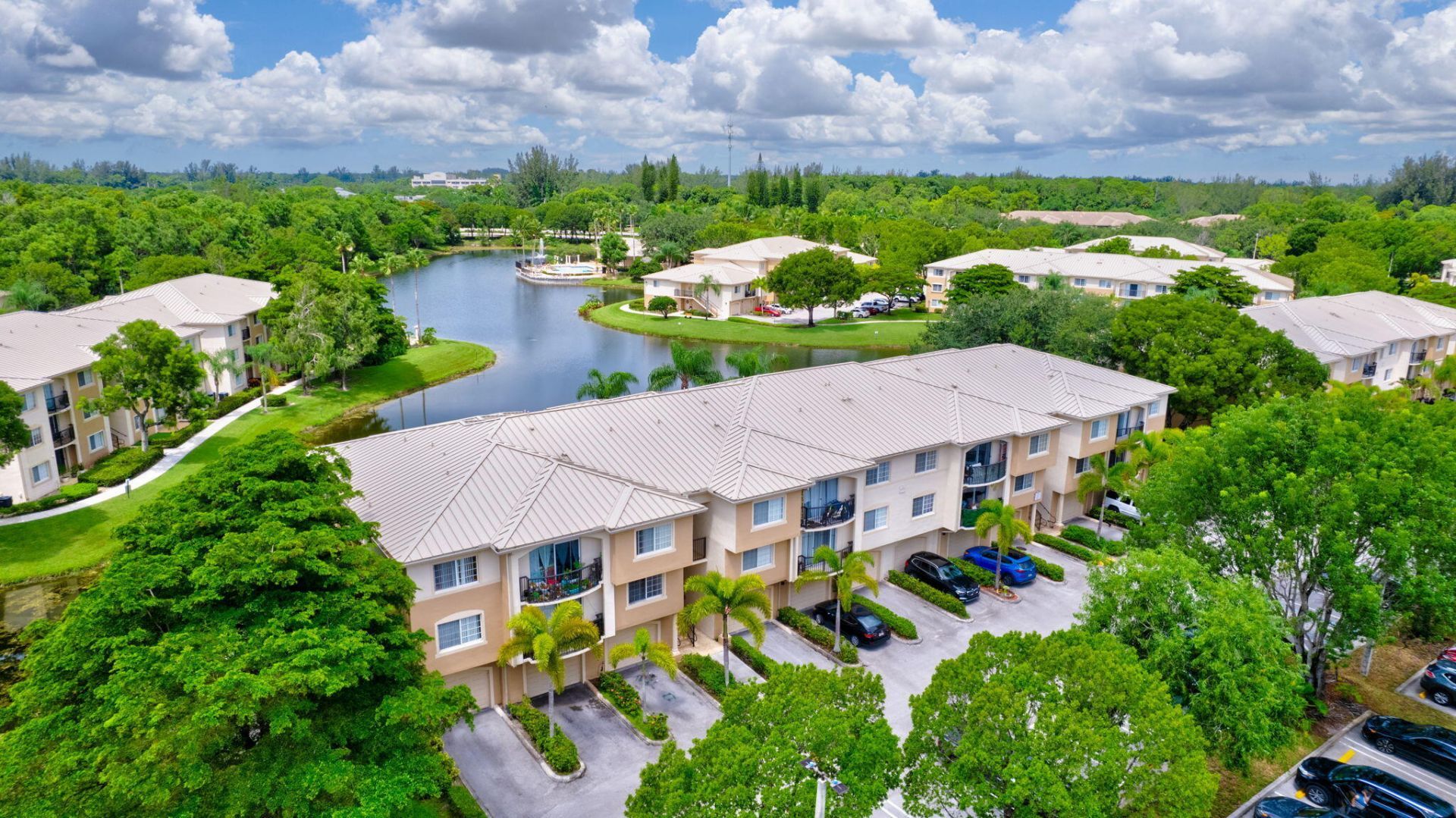 600 N Crestwood Ct Court N, Unit 609, Royal Palm Beach, FL 33411 Photo