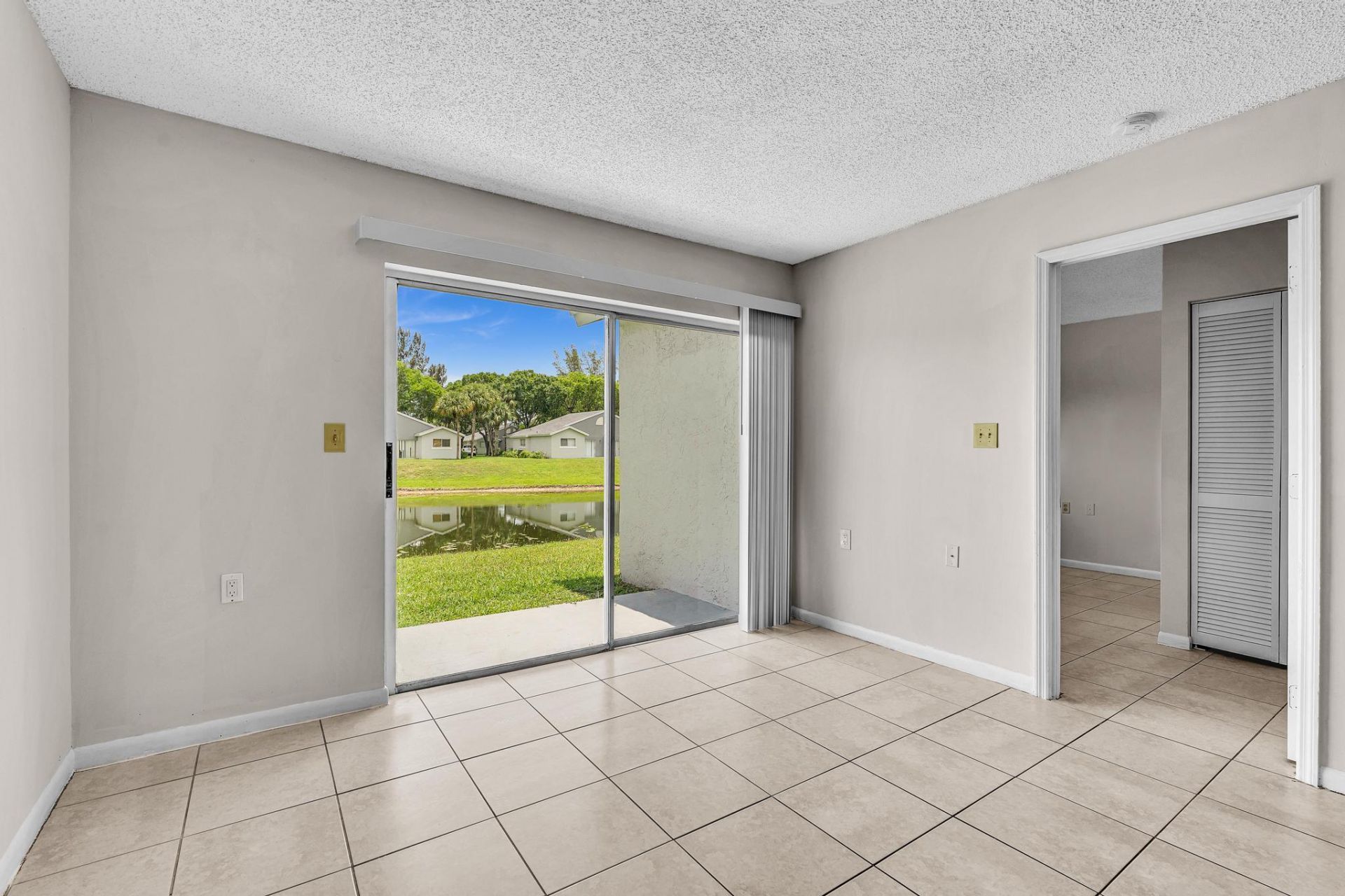 1020 Lake Victoria Drive, Unit B, West Palm Beach, FL 33411 Photo