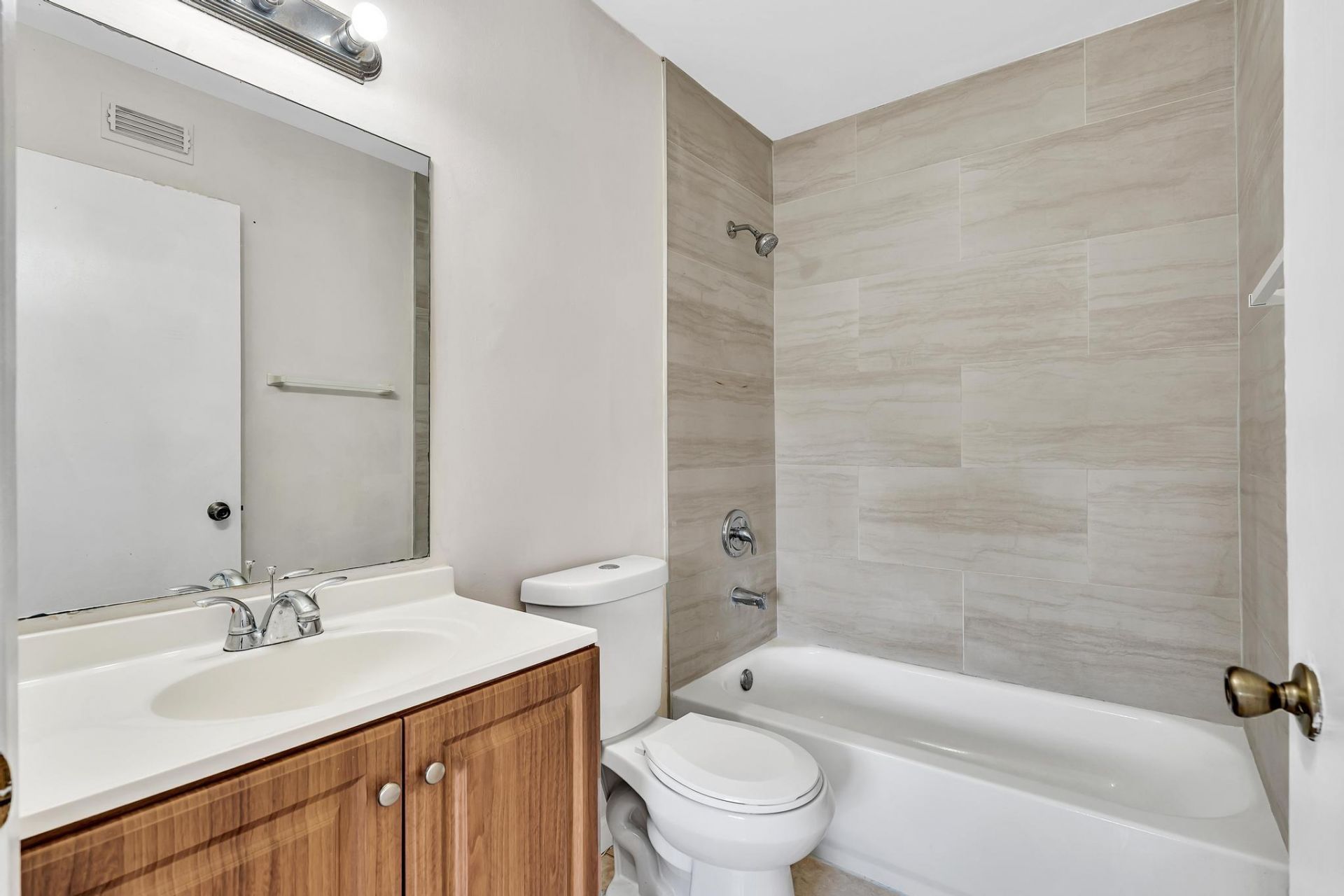 1020 Lake Victoria Drive, Unit B, West Palm Beach, FL 33411 Photo