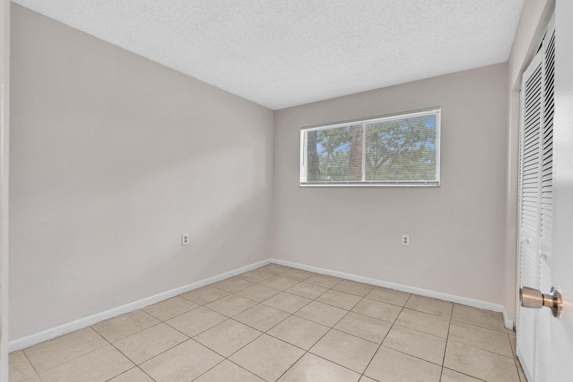 1020 Lake Victoria Drive, Unit B, West Palm Beach, FL 33411 Photo
