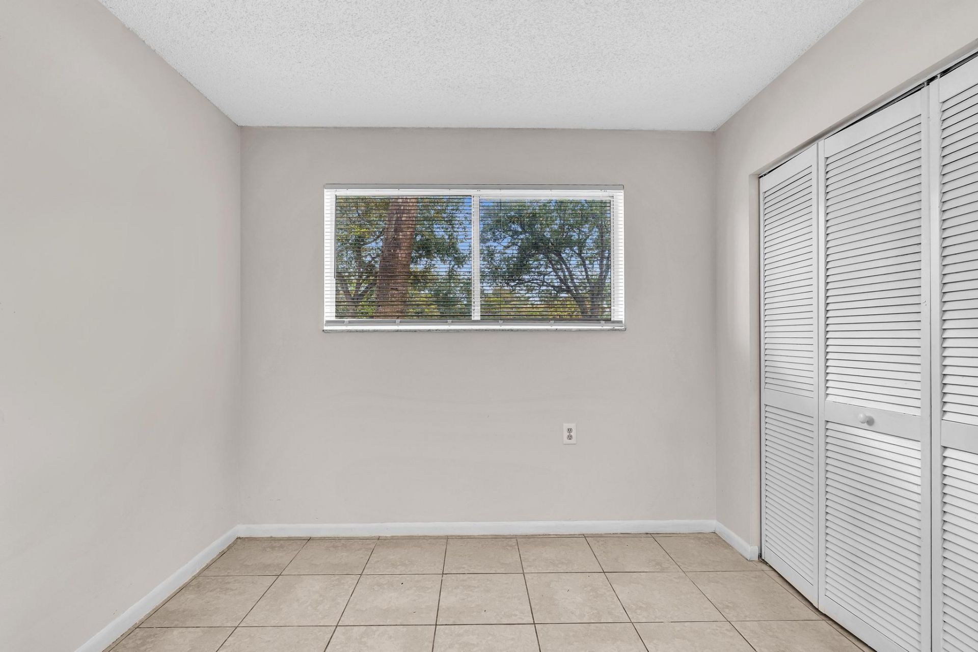 1020 Lake Victoria Drive, Unit B, West Palm Beach, FL 33411 Photo