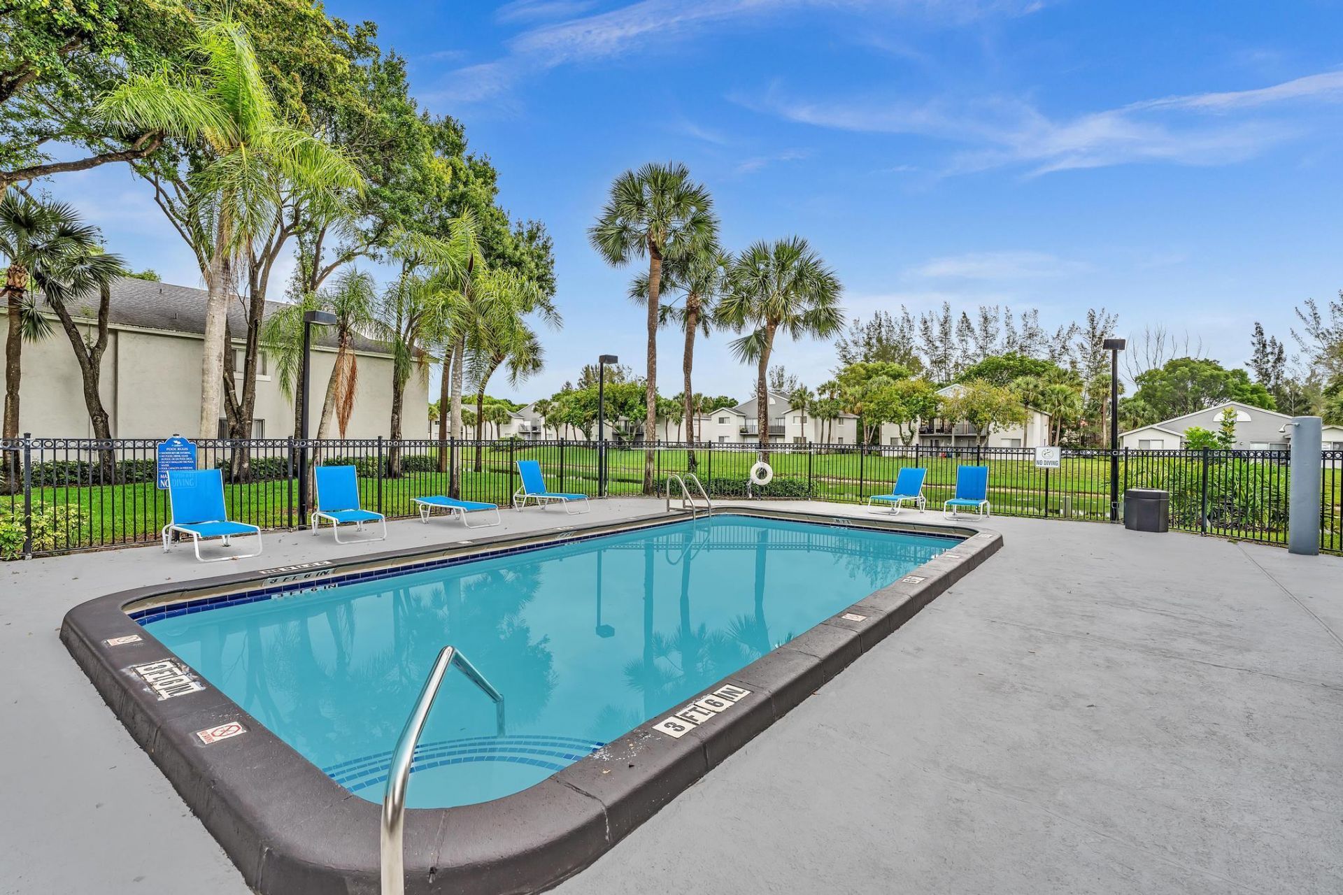 1020 Lake Victoria Drive, Unit B, West Palm Beach, FL 33411 Photo