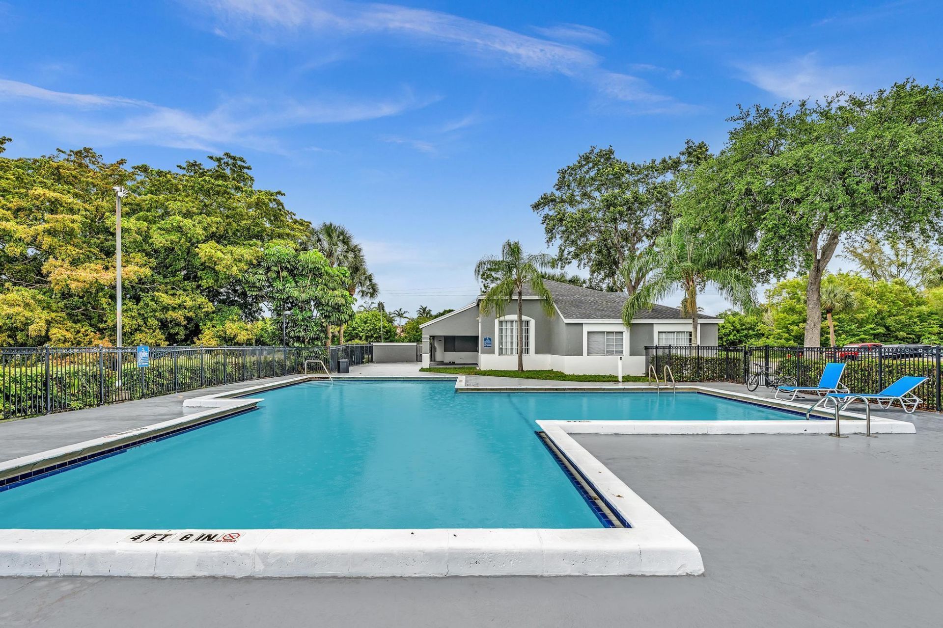 1020 Lake Victoria Drive, Unit B, West Palm Beach, FL 33411 Photo