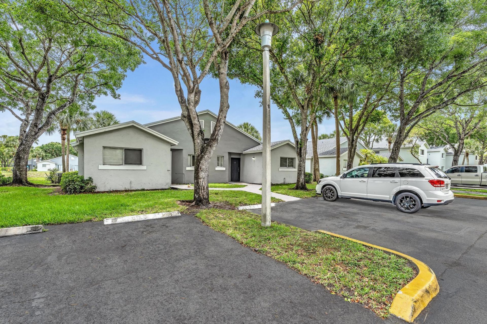 1020 Lake Victoria Drive, Unit B, West Palm Beach, FL 33411 Photo
