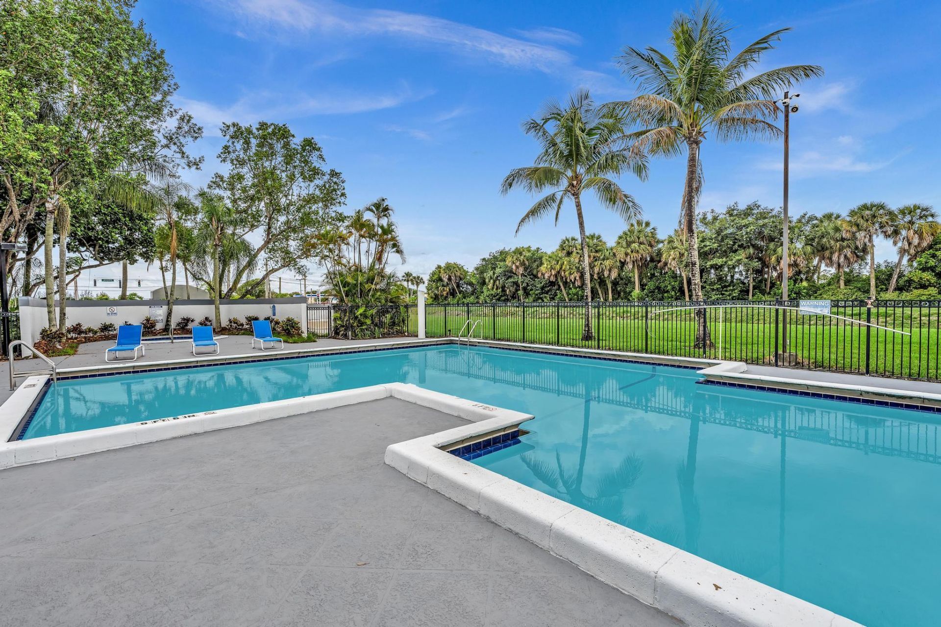 1020 Lake Victoria Drive, Unit B, West Palm Beach, FL 33411 Photo