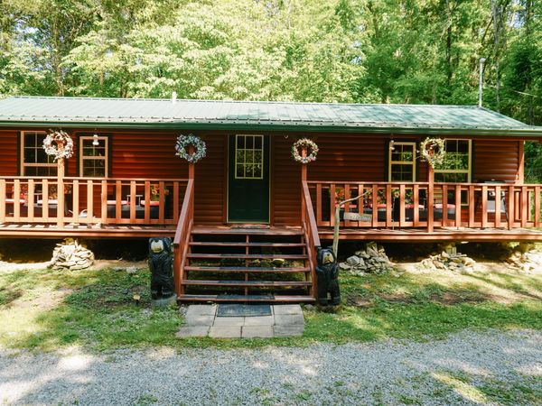 346 Jackson Hollow Road, Thorn Hill, TN 37881