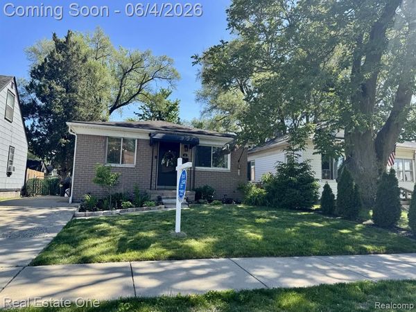 311 W Brockton Avenue , Madison Heights, MI 48071
