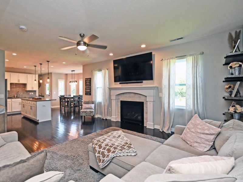 366 Brier Creek Drive, Miami Twp, OH 45140 Photo 9