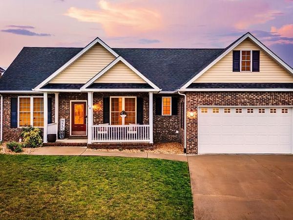 14 OLD OAK DR, STUARTS DRAFT, VA 24477