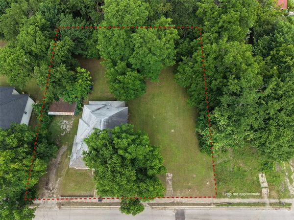 1414 Wesley Street , Greenville, TX 75401