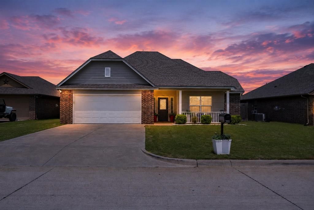711 Denali Court, Tolar, TX 76476 Main Photo