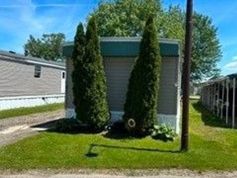 12860 Mayfield Rd Road, Unit 106, Chardon, OH 44024 Photo 1