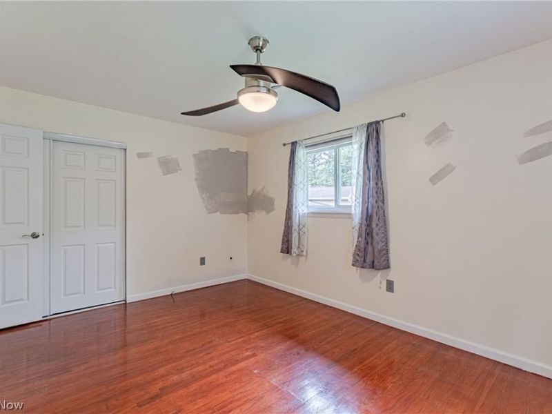 23823 Beaumont Drive, North Olmsted, OH 44070 Photo 16