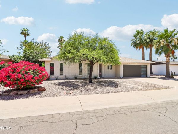 8731 E Sandalwood Drive, Scottsdale, AZ 85250