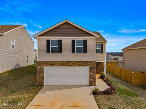 2320 Beacon Rd, Talbott, TN 37877